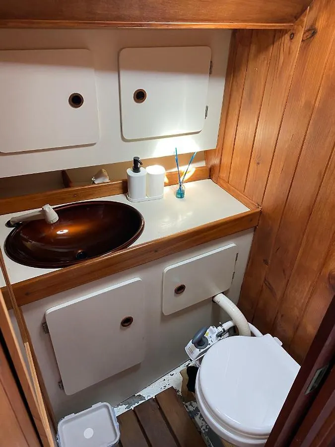 Botel Acogedor Velero En El Forum Hotel Sant Adria de Besos Spain